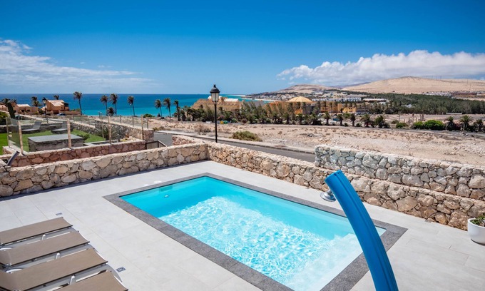 Bahia Calma Villa | Villa Picoro with sea views