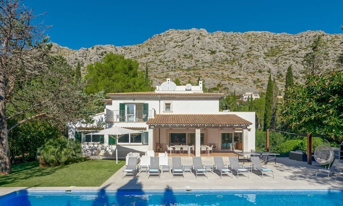 Urbanitzacio la Font Villa | Villa Pollensa Font - Five Bedroom Villa, Sleeps 10