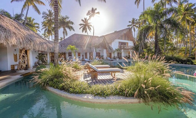 Las Terrenas House | Villa Poppe Summary: