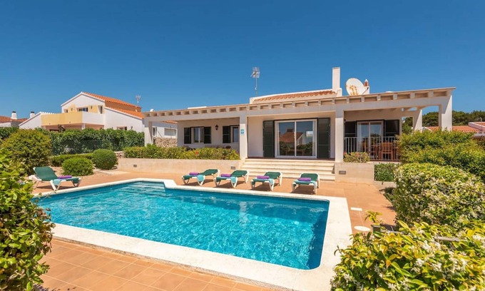 Sant Lluis Villa | Villa Poppy. Private pool, Full AC & Wifi, Menorca