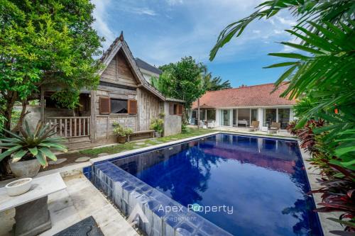 Batu Bolong Villa | Villa R in the heart of Canggu
