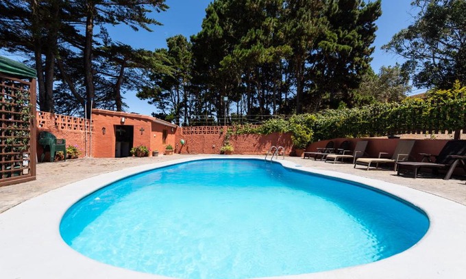 Galdar Villa | Villa Rural EL Poleo D&R con Piscina Climatizada Privada y Solárium