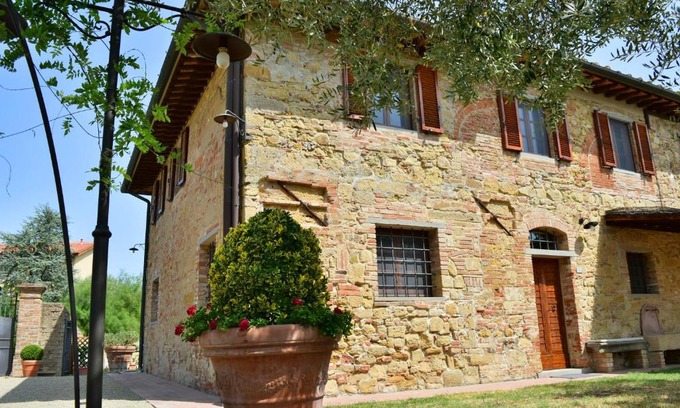 Vico d'Elsa Bed & Breakfast | Villa San Michele