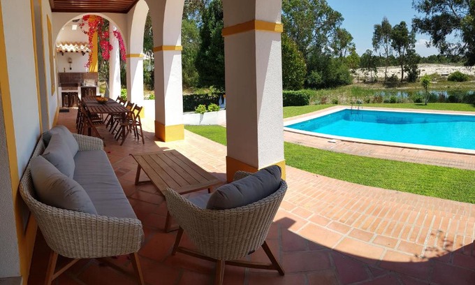 Carvalhal House | Villa Sequoia - Beach and Lake Private Holidays