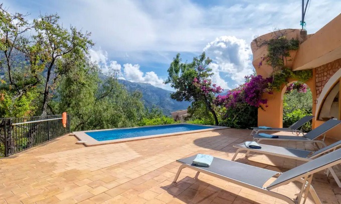 Fornalutx Villa | Villa 'Sol y Montes' with Mountain View, Private Pool and Wi-Fi