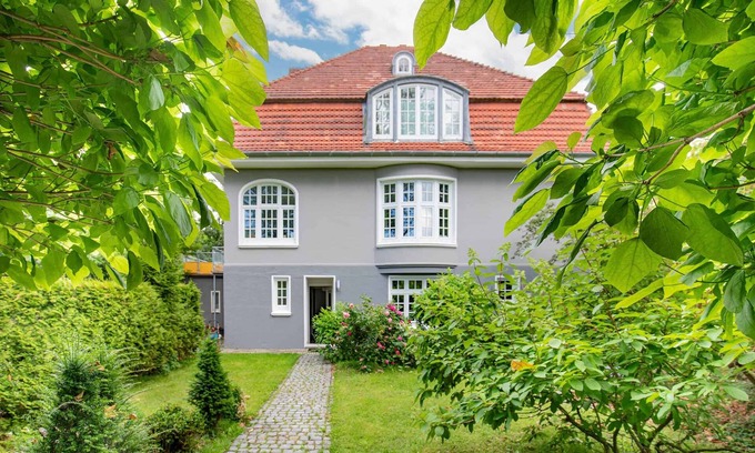 Zentrum Apartment | Villa Tine vacation apartment in Husum for up to 4 people