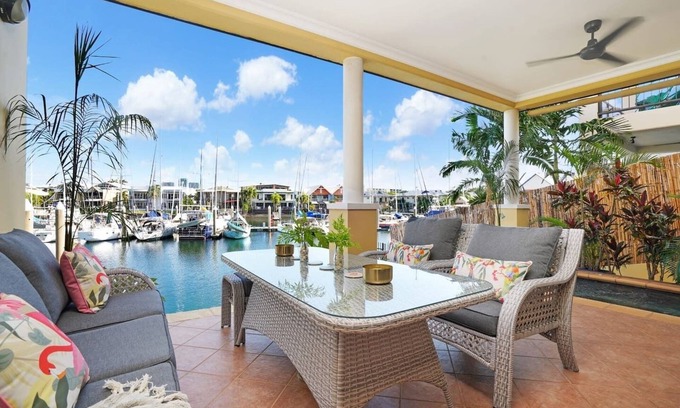 Stuart Park House | Villa Utopia on the Marina | 3 Bed, 3 Bath by Tropical BNB