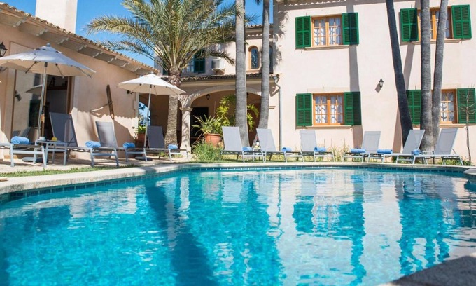 Santa Margalida Villa | Villa 'Vernissa 10p' with Mountain View