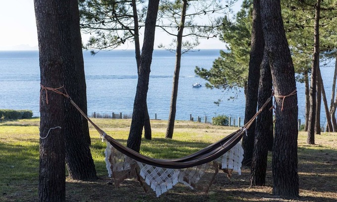 Paxarinas Villa | Villa Volvoreta (219), beachfront in Sanxenxo