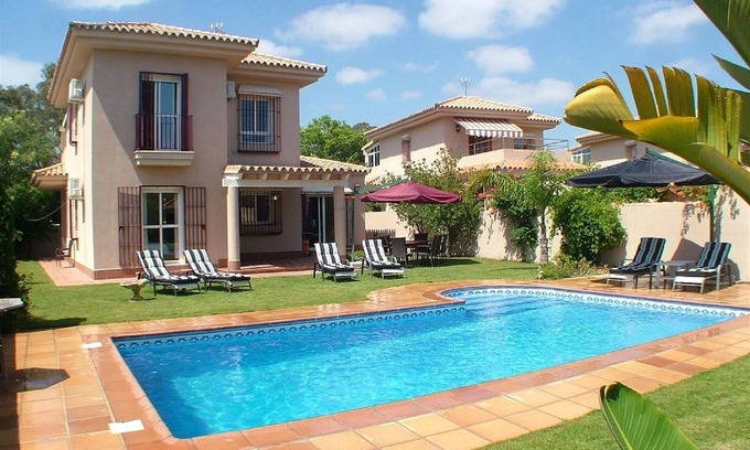Los Gallos-Cerromolino Villa | Villa with Private Pool, Nature Lovers Delight free wifi