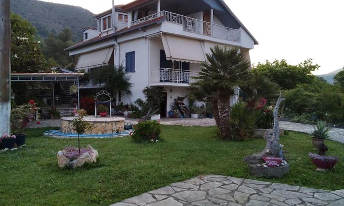 Plataria Apartment | Villa Ylagiali