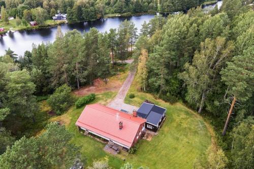 Zinkgruvan House | Villa Zinkgruvan Ferienhaus am See in Alleinlage