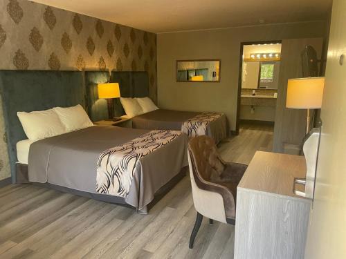 Hardy Hotel | Village Inn of Hardy