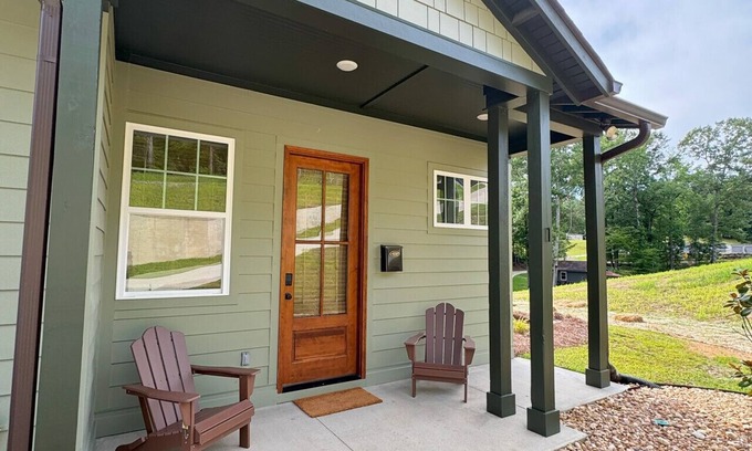 Jacksons' Gap House | Villas at Bay Ridge Unit 1