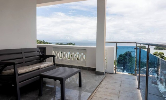 Barrio La Fortaleza Vieja Apartment | Villas Hillside apt 4