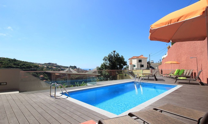 Madeira Island Villa | Villas Quinta da Lapa 2. Villa. Heated pool. WiFi
