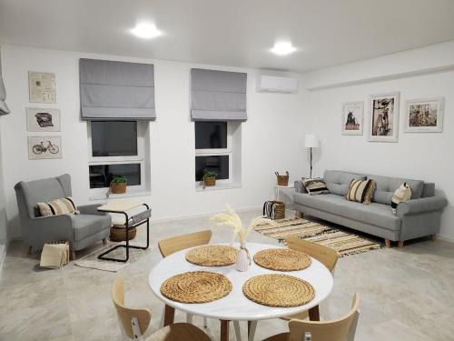 Ternopil Apartment | VINNA Просторі апартаменти в новобудові.