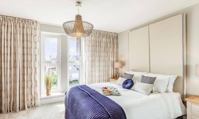 Chelmsford House | Violet Place