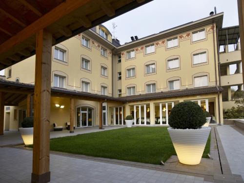 Garbagnate Milanese Hotel | Virginia Palace Hotel