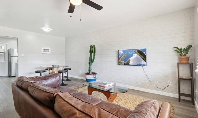 Camelback East Apartment | Viridian Biltmore Villa with Pool