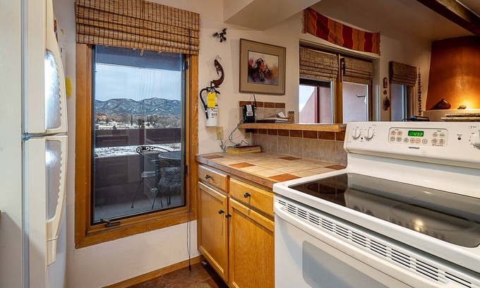 Santa Fe Condo | Vista La Sierra