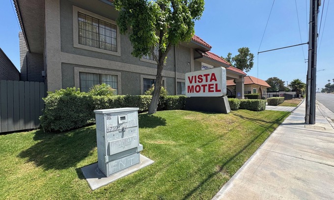 Riverside Hotel | Vista Motel - Riverside