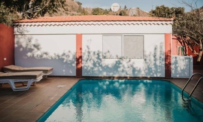 Hoya de Tunte Cottage | Vivelorural Tunte 4 great pool & BBQ