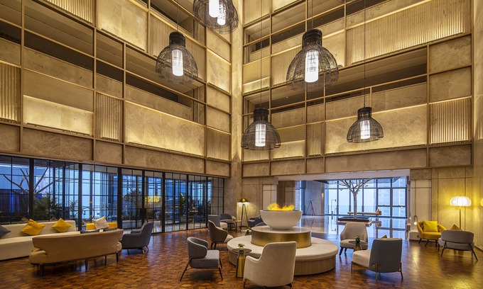 Yuzhong Hotel | voco Chongqing Chaotianmen by IHG