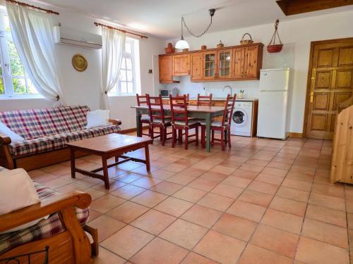 Valsequillo de Gran Canaria House | VV Casa Matilde "by henrypole home"