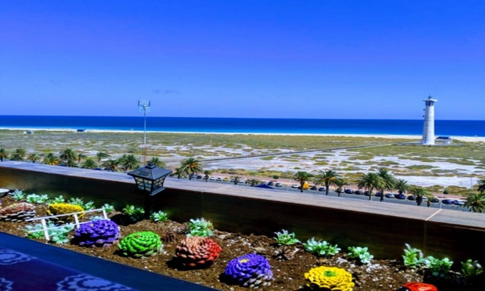 Solana del Matorral Apartment | Vv.casafaromar 9 teleworking front the beach, Wi-Fi Air /Condt..