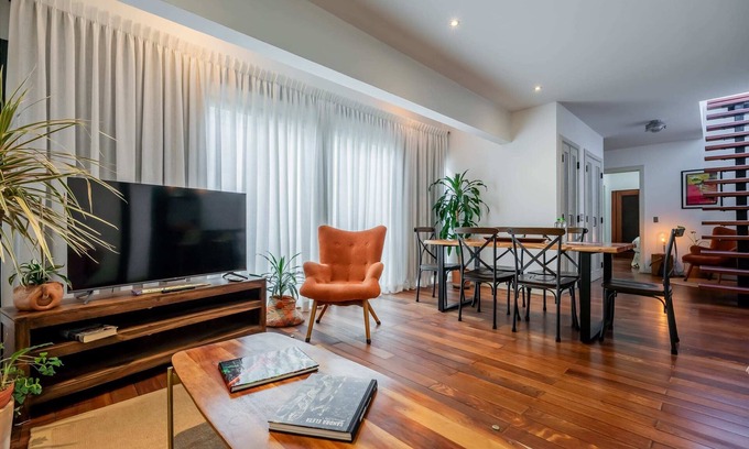 Casco Viejo Apartment | w* | Revered 2BR in Casco Viejo