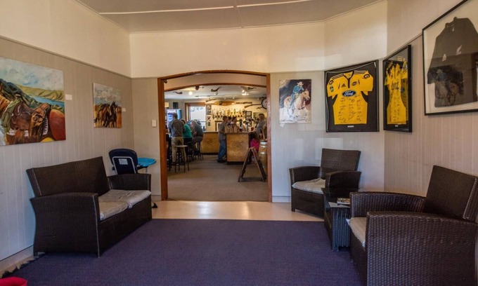 Waipiata Hotel | Waipiata Country Hotel