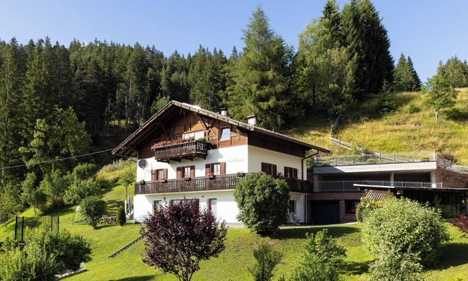 Obereggen Apartment | Waldhaus-nature-hiking-skiing