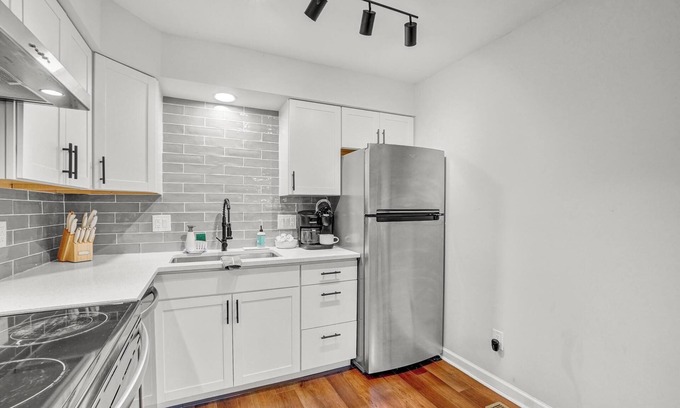 Chapel Hill House | Walk/Bike Proximity~UNC~Med~Trader Joes!~Nature