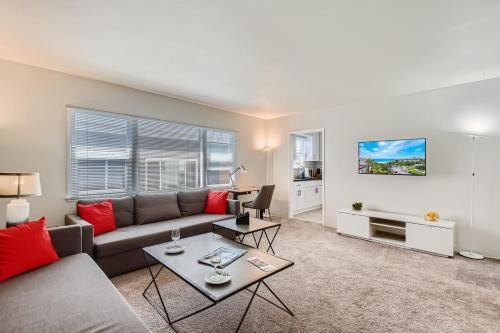 San Clemente Apartment | Walk to Beach - KING Apt In #1 Area - AC