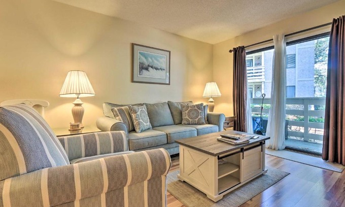 Folly Field Apartment | Walk to Beach Resort-Style Hilton Head Condo!
