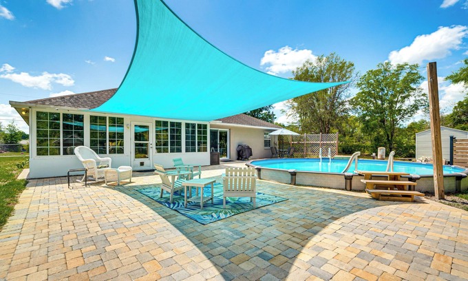 Crystal River House | Walk to Boat Ramp: Dunnellon Home w/Private Yard!