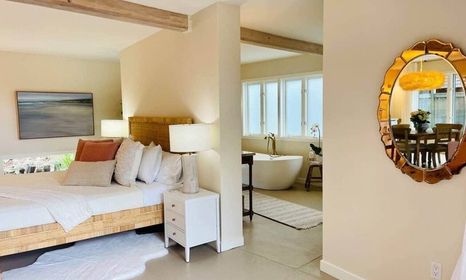 Sebastopol House | Walk to Downtown Sebastopol * Luxe Vacation Studio