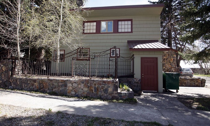 Ouray Cabin | Walk to Everything Ouray – Cozy Cottage – Pet Friendly