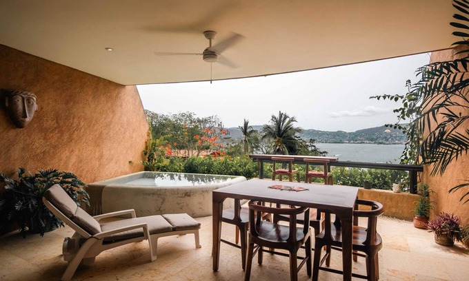 Playa Las Gatas Apartment | WALK to La Ropa Beach - Luxury 2 bed 2 bath at Armadillo