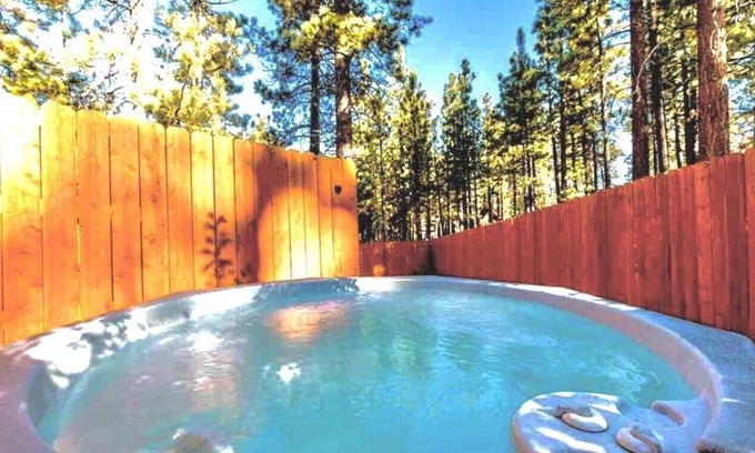 Big Bear Lake Cabin | Walk to Lake Cabin great for kids & Pets Spa BBQ WiFi King Bed Ski Free Coffee