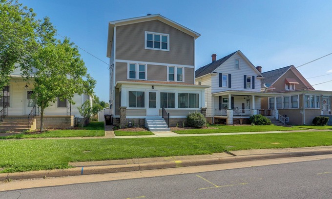 Sandusky House | Walk to Lake Erie: Spacious Home in Sandusky!