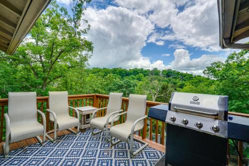 Osage Beach House | Walk to Lake Osage Beach Home with Grill!
