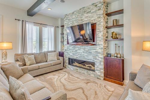 Myrtle Beach House | Walk to Ocean Myrtle Beach House with Hot Tub!