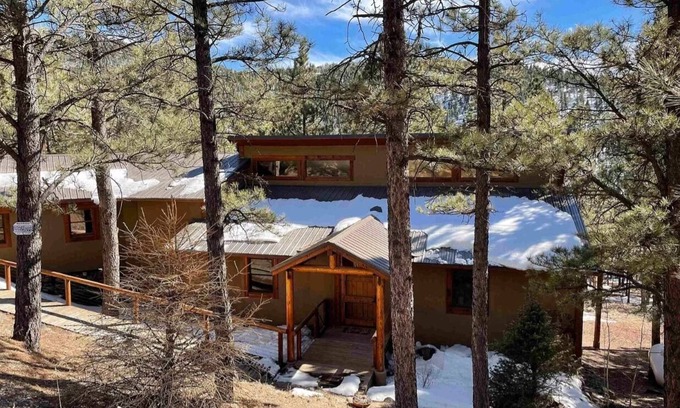 Angel Fire House | Walk to ski & trails! Luxury lodge, sleeps 17, hot tub, fire pit & fenced yard.