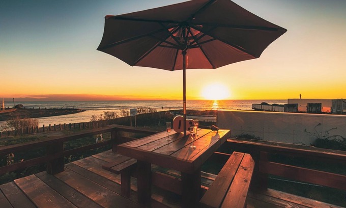 Ishikari House | Walk to the sea Pets allowedBBQ space availableMaximum 12 people allowedPerfect for families and/Ishikari Hokkaidō