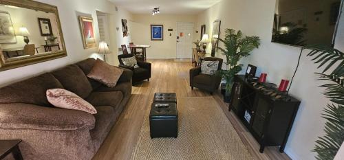 Athens Apartment | Walkable to Sanford Stadium or downtown
