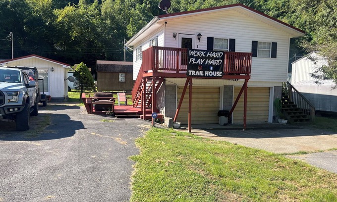 Matewan House | Walking distance to gas station/riding passes, and the famous Sherry Bo’s diner