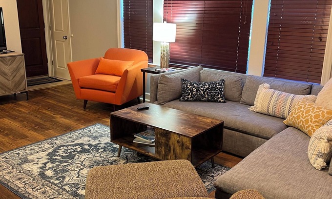 Oxford Condo | WALKING DISTANCE to Ole Miss campus! Perfect for baseball and football weekends.