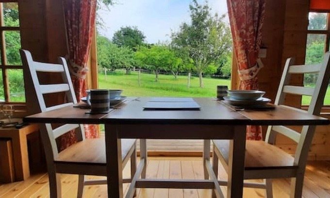 Somerton Cabin | Walnut Tree Cabin Nature Retreat